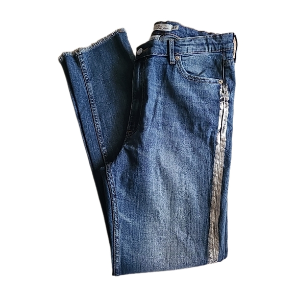H&M Midrise Skinny Stretch With Silver Strip Denim Jeans Sz 32 EUC - Picture 4 of 8